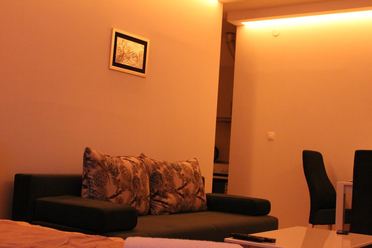 "E&S" Apartment Mostar Buitenkant foto